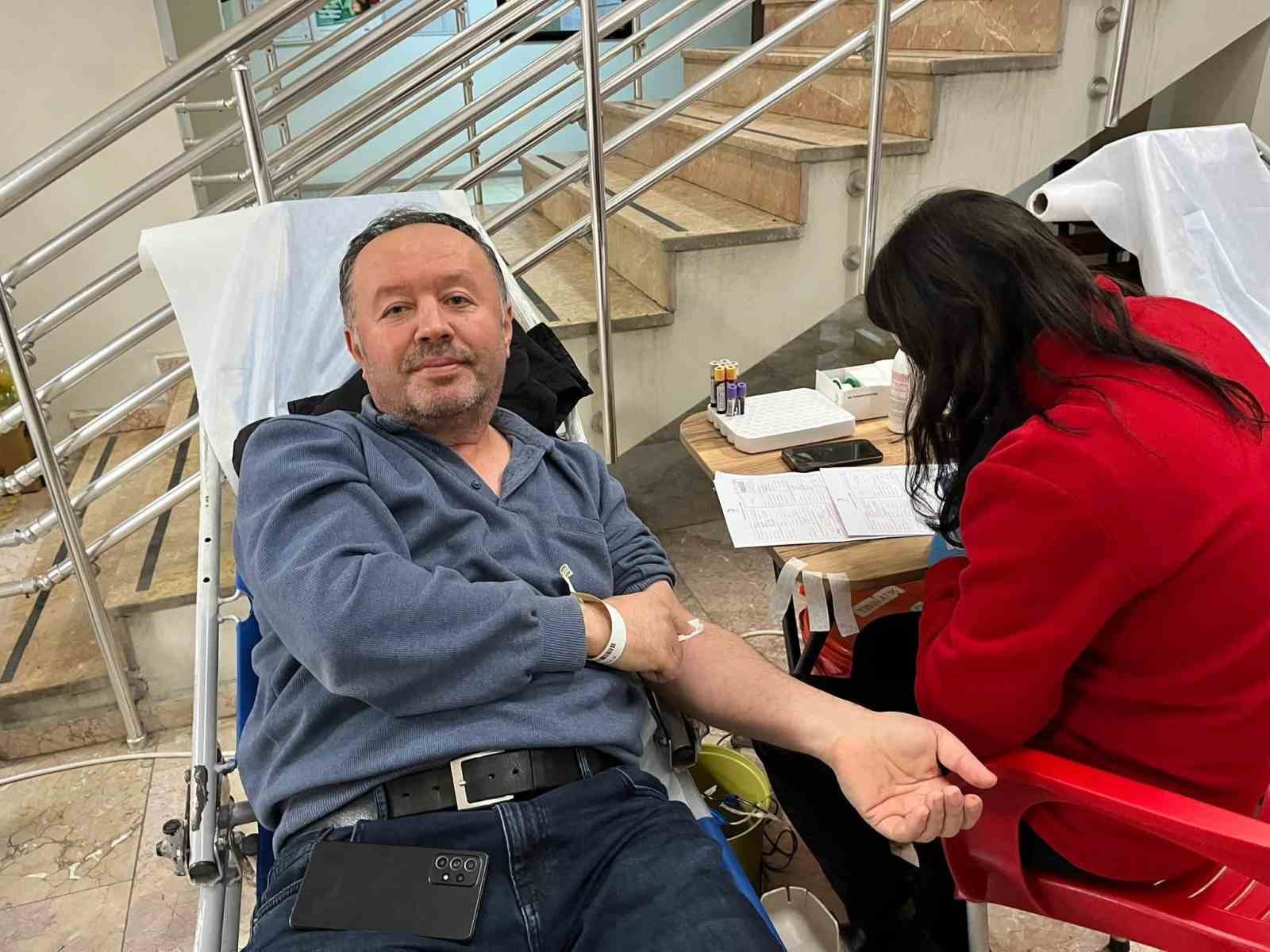 alapli kaymakamliginda kan bagisi etkinligi duzenlendi 7dpWBCGy
