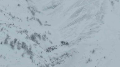 artvinde cig altinda kalan cobanlari arama calismalari havadan goruntulendi 5EDpvhRS