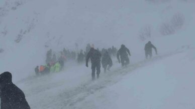 artvinde cig bolgesinde arama calismalarina ara verildi 2j8pUax9