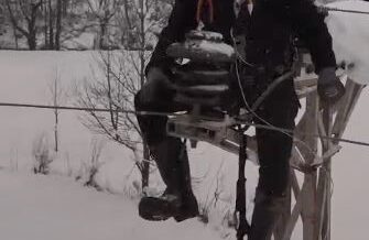 artvinde yogun kar yagisina ragmen elektrik dagitim sirketi calisanlari kesintisiz enerji icin sahada nhNaCzsw