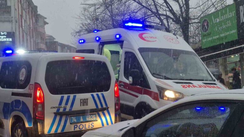 bartinda bicakli kavga 1 yarali iWjTsvft