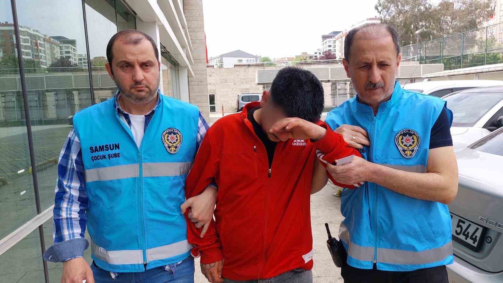 bicakla dehset sacan 17 yasindaki sanigin yargilanmasina baslandi