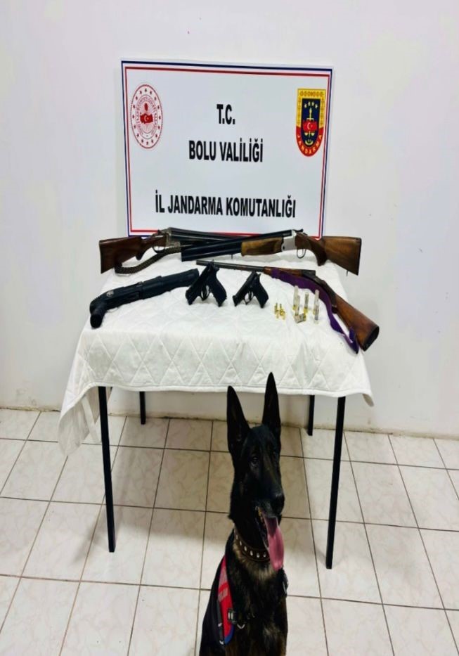 boluda dugunde silahla ates acan 2 supheli tutuklandi 99HNliUX