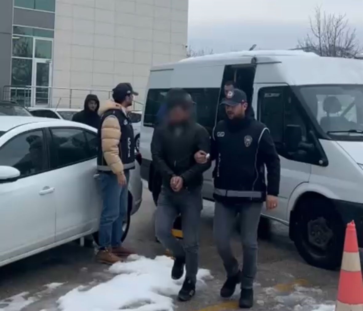 boluda gocmen kacakciligi operasyonu 5 tutuklama KuGEmduz