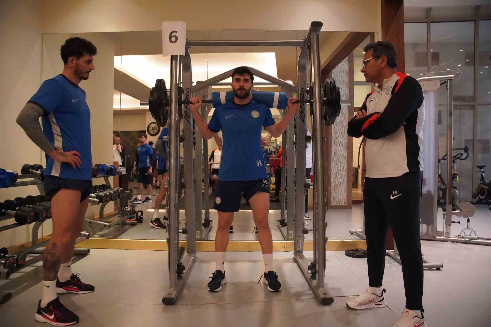 caykur rizesporun kamp mesaisi devam ediyor 3gNbVV9I