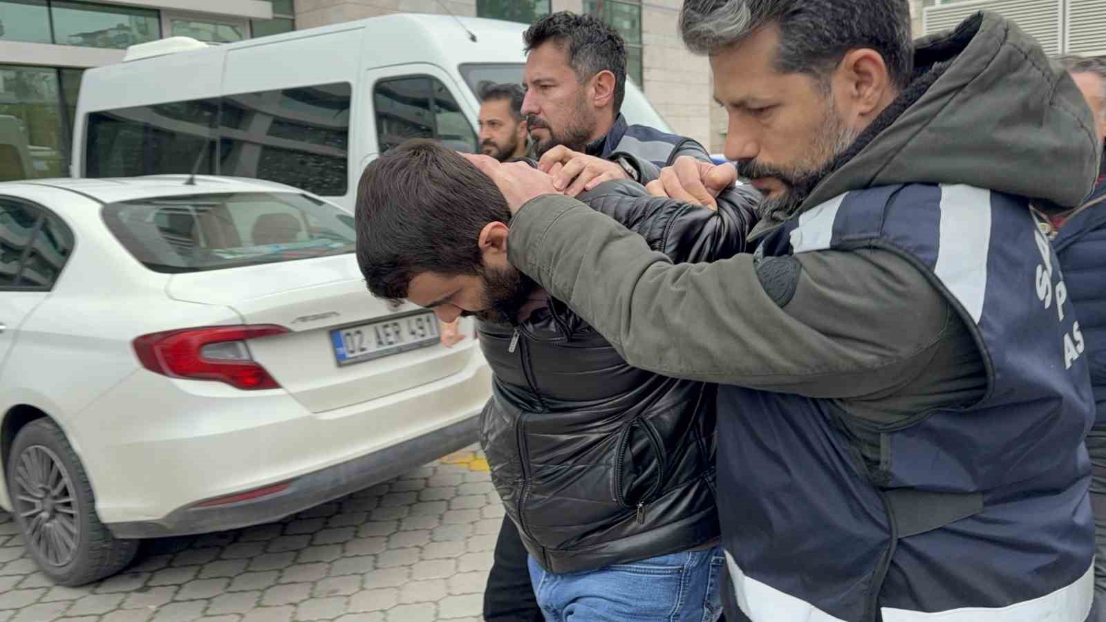 cinayet isleyince 105 gun once ciktigi cezaevine gonderildi