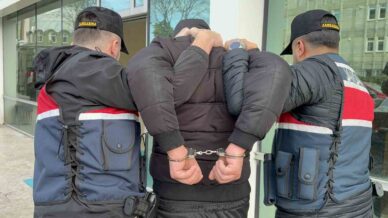 deas operasyonunda gozaltina alinan sahsa ev hapsi fOaIR2jW