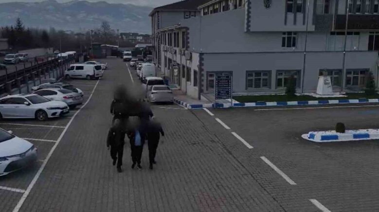 deas orgut uyesi 2 supheli tutuklandi Kr4LYjuS