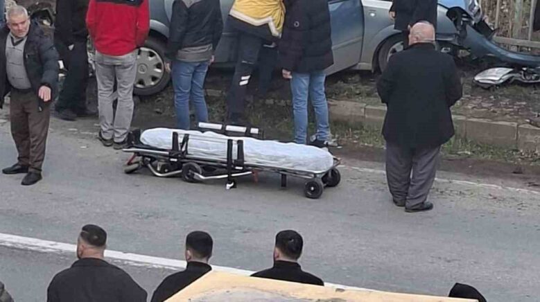 direksiyon basinda kalp krizi gecirip kaza yapan surucu oldu FrMjaH1I