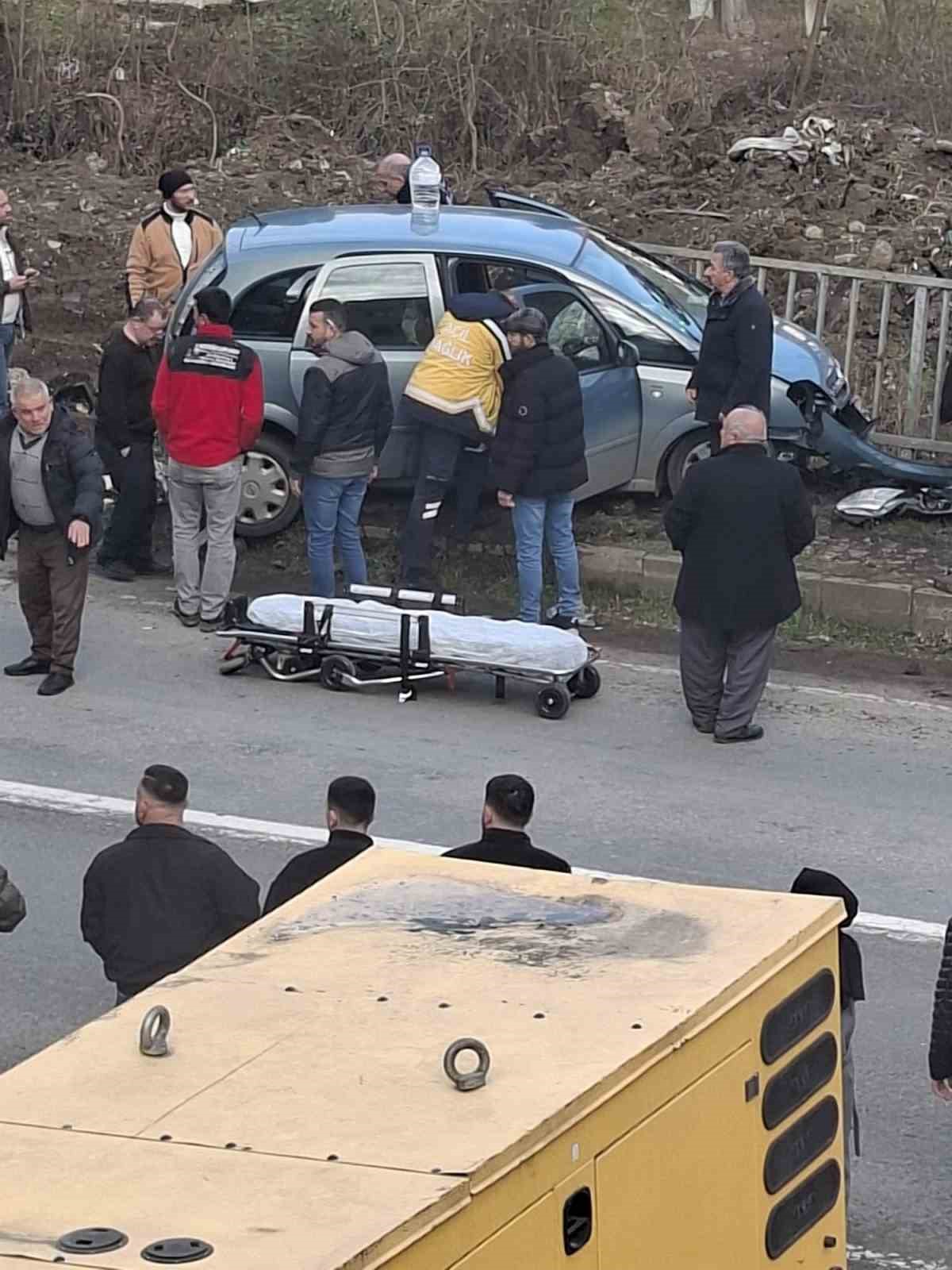 direksiyon basinda kalp krizi gecirip kaza yapan surucu oldu FrMjaH1I