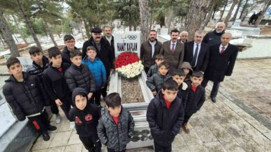 dunya ve olimpiyat sampiyonu hamit kaplan vefatinin 50 yilinda anildi c38t3wzH