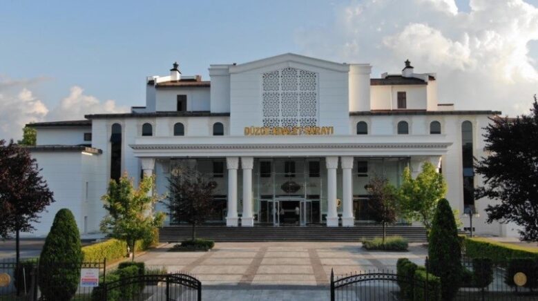 duzcede fuhus operasyonu 9 kisi yakalandi TSPfXl3k