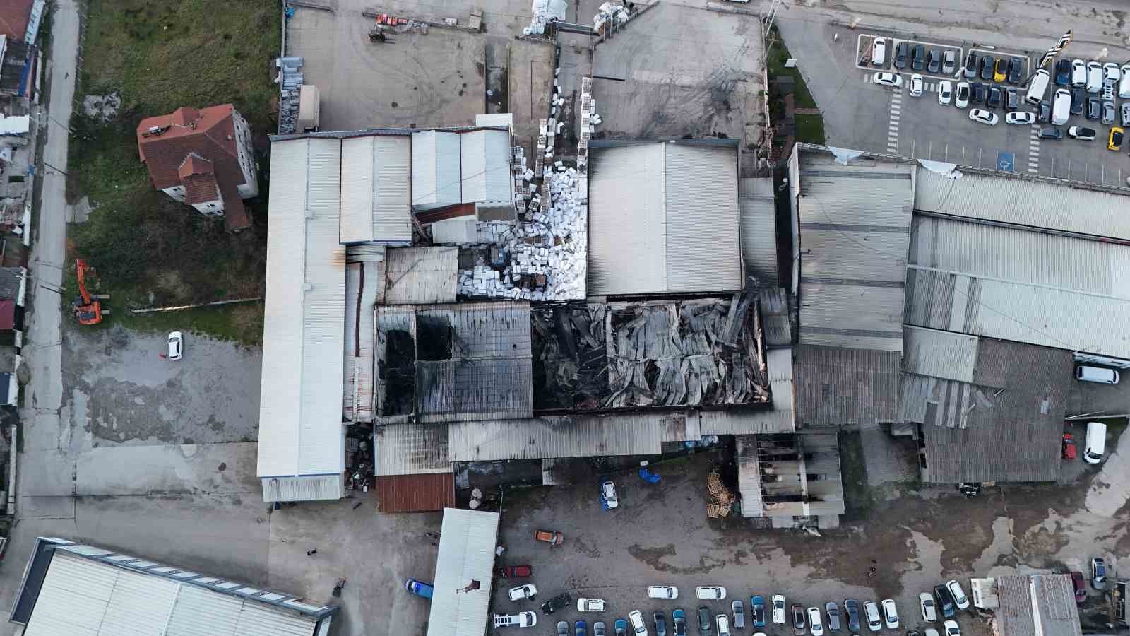 duzcede strafor fabrikasinda hasarin boyutu ortaya cikti