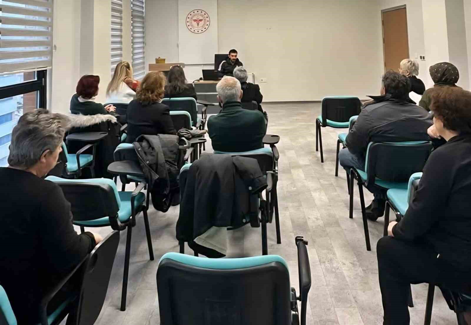 emeklilere saglik hayat merkezi tanitildi a66EFwNa