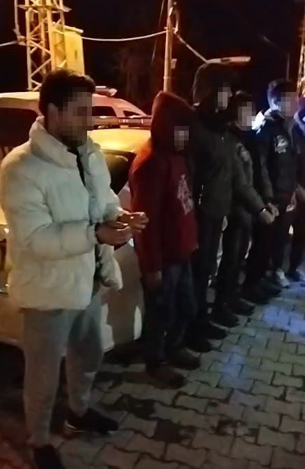erbaada durdurulan cipte 5 kacak gocmen yakalandi PUGyky8q