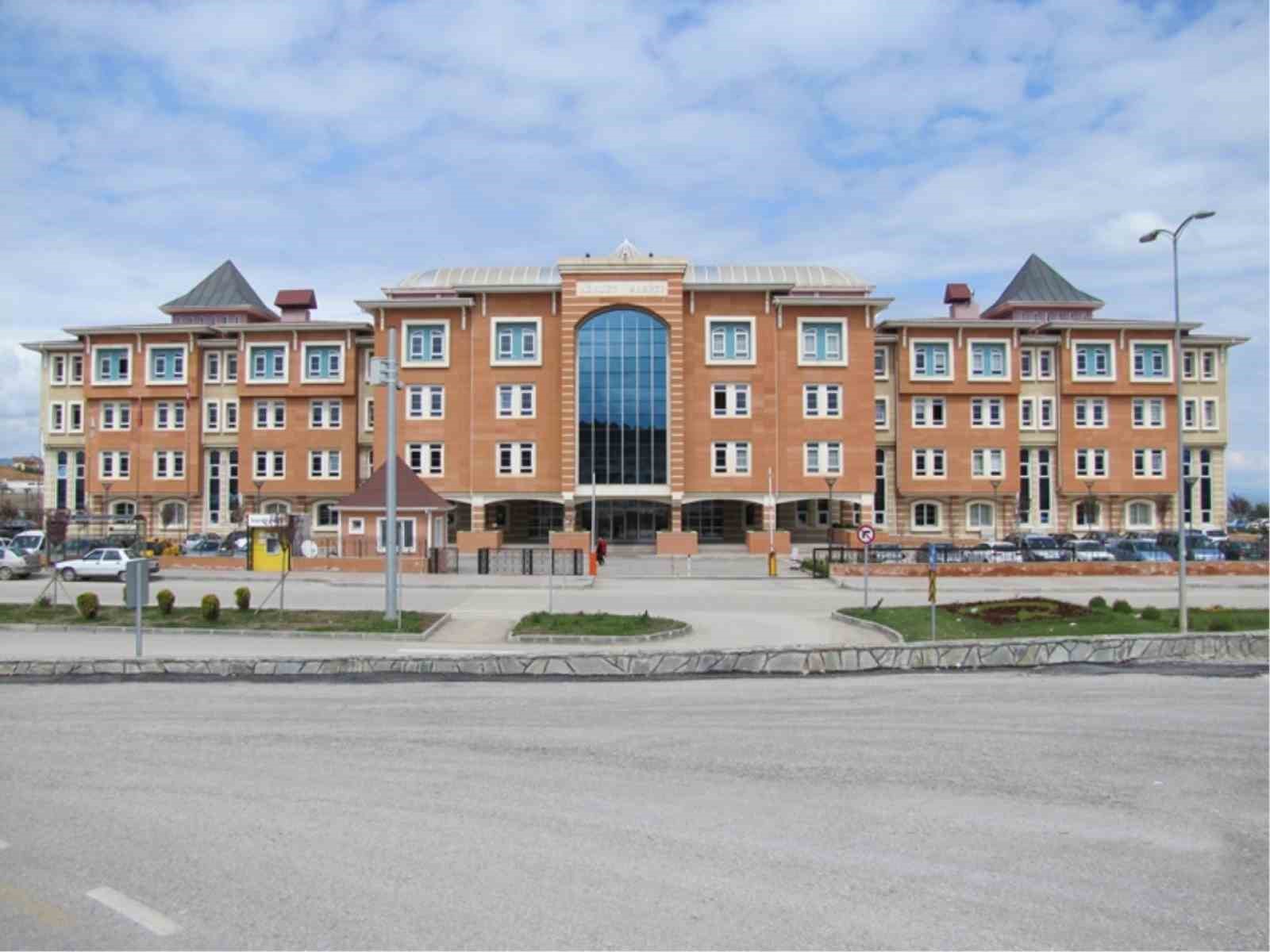 evinde uyusturucu oldugunu soyleyip kendisini ihbar eden sanik tahliye edildi n4pLq5js