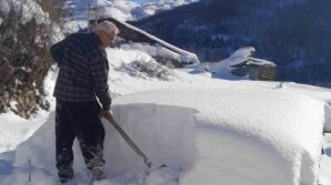 gumushanede vatandaslarin zorlu kis mesaisi 2YV4cPdY