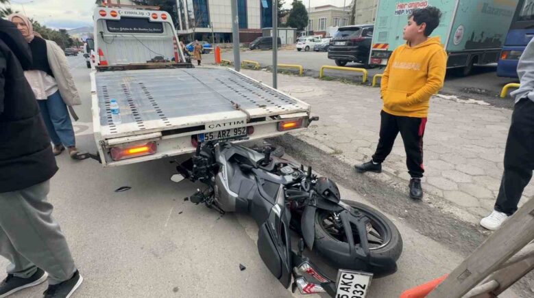 hafif ticari arac ile carpisan motosikletin surucusu yaralandi H7G9kMfk