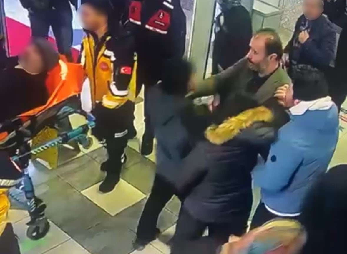 hastane mudur yardimcisi ile sendika baskani arasinda klima kavgasi kamerada zkVAaiaD