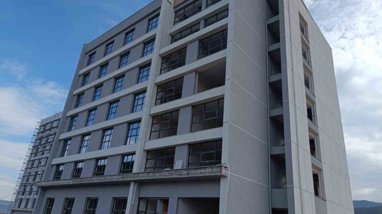 karabukte ogrenci yurdu insaatinda calismalar suruyor WPABV2Hk