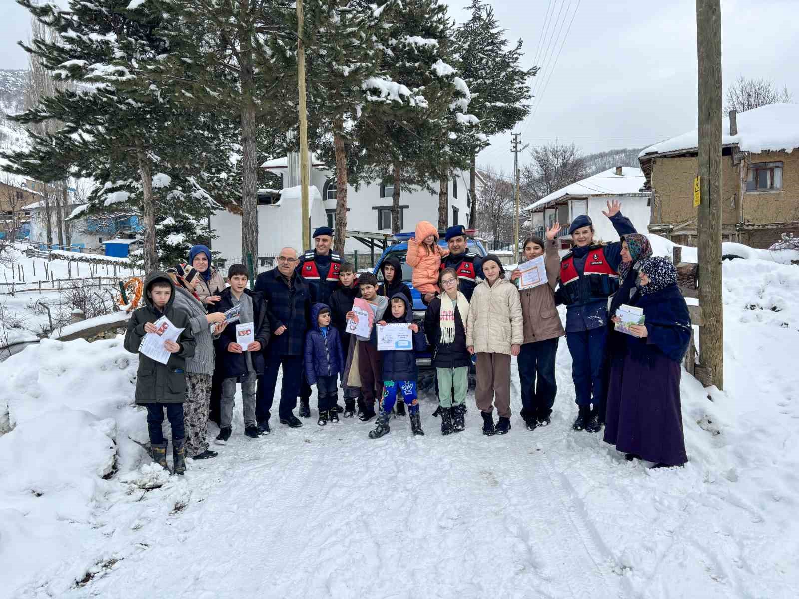 karnelerini jandarma ekipleri ulastirdi eUmyiOf4