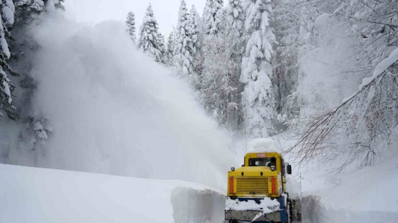 kastamonuda kar sebebiyle 102 koye ulasim saglanamiyor AVGzeqW9