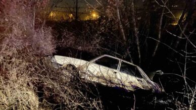 kastamonuda otomobil agaca carpti 1 yarali IOTY8MB4