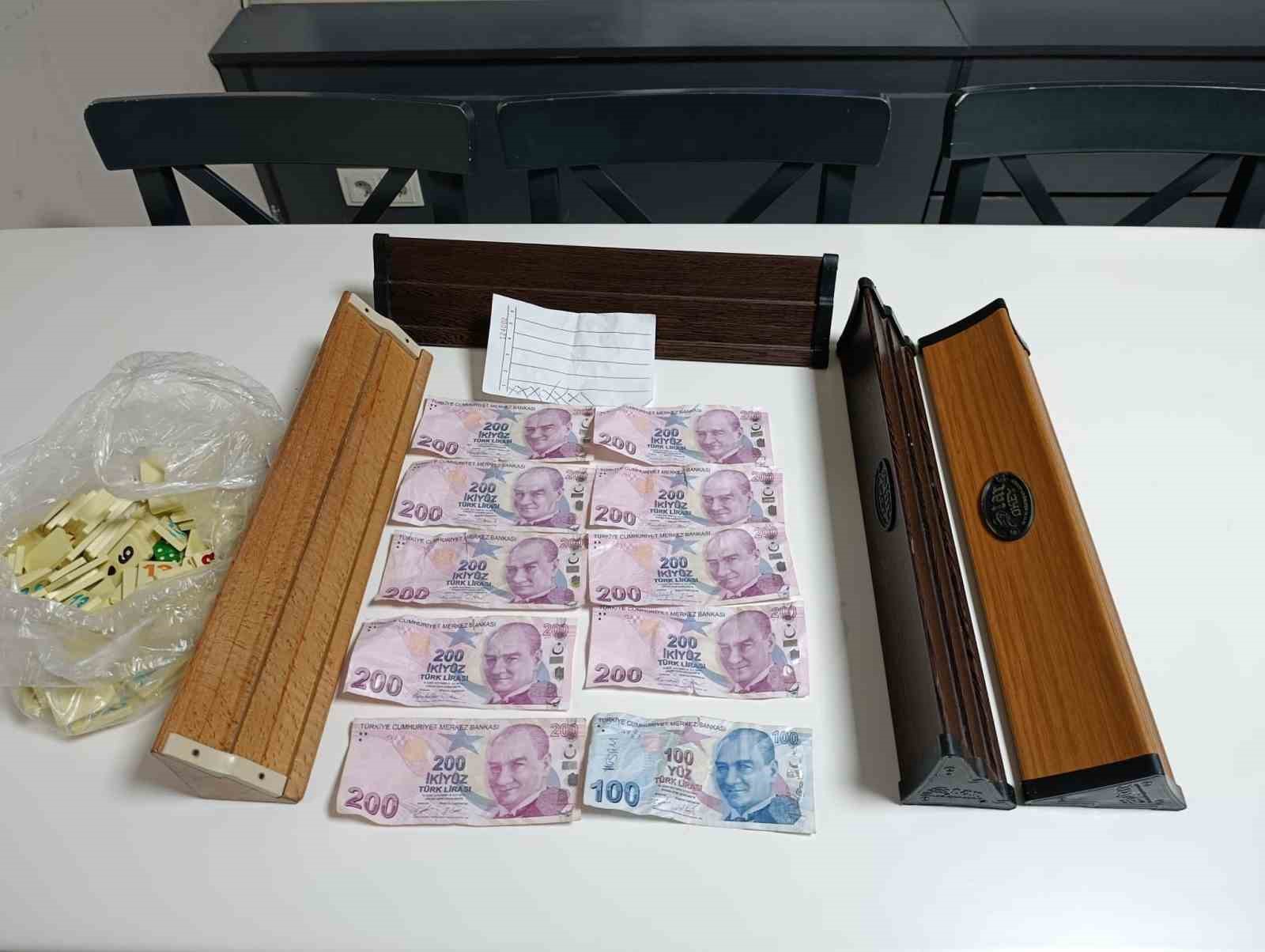 kiraathaneye kumar denetimi 3 kisiye para cezasi 1N869g85