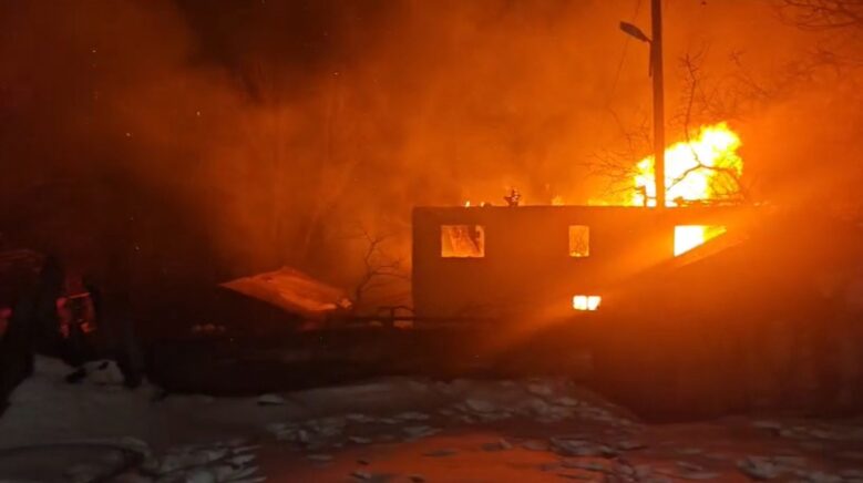 muhtara ait iki katli ev alevlere teslim oldu rmHVj37u