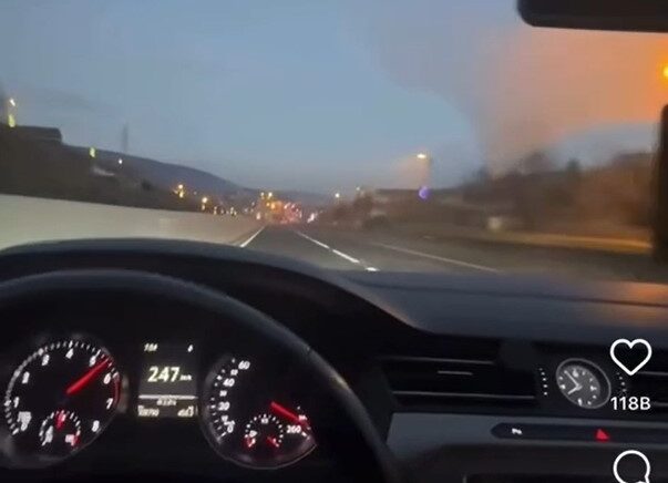 otoyolda 250 kilometre hiz yapti o anlari paylasinca yakalandi GbcbLq7a