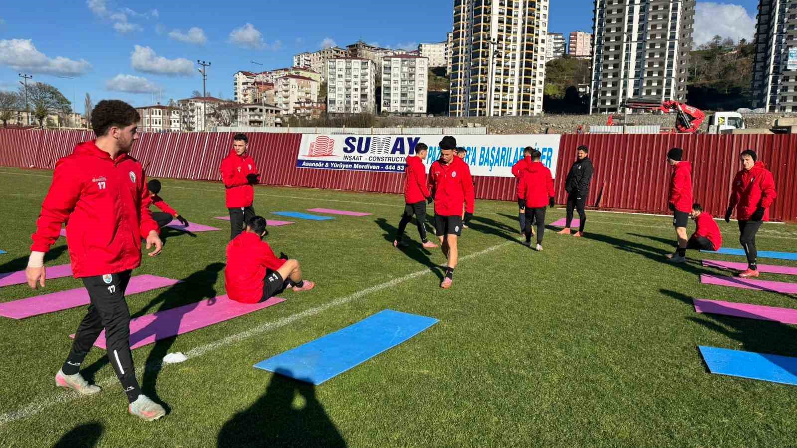 pazarsporda ikinci yari mesaisi basladi B33Cw68D