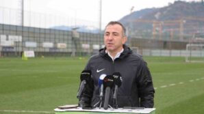 recep ucar hucuma donuk bir orta saha bakiyoruz PlgztFFt