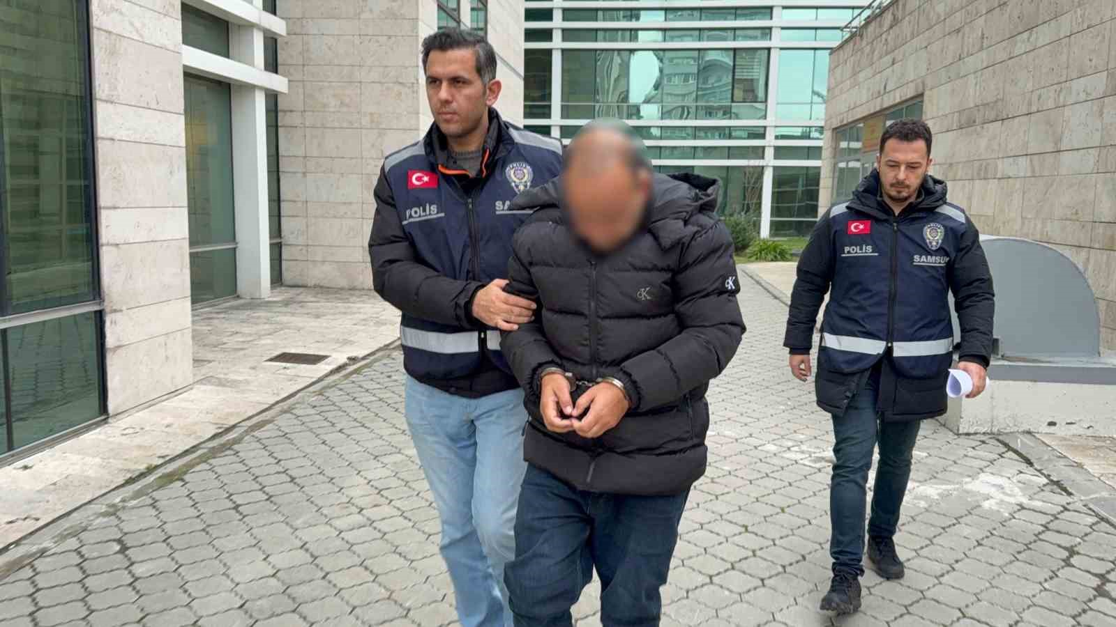 sahte kimlikle baskasinin arsasini 10 milyon tlye satti