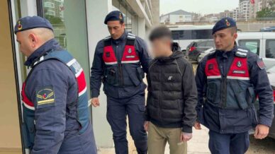 samsunda uyusturucu hapla yakalanan 17 yasindaki cocuk tutuklandi e3LLH6k8