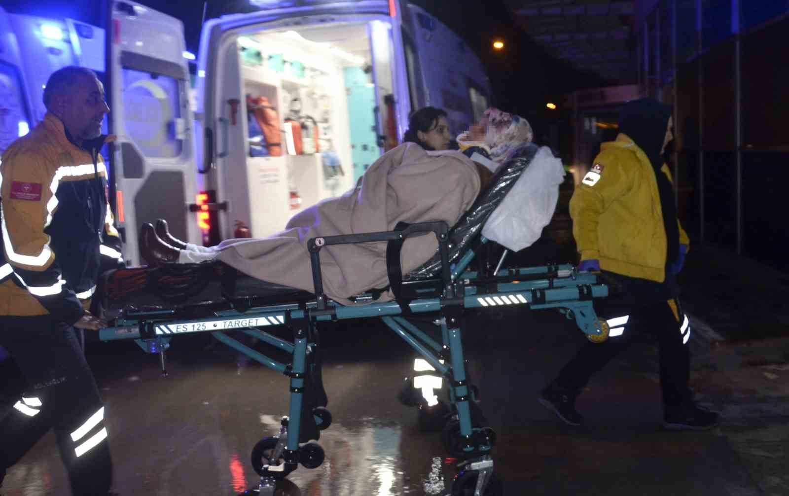 samsunda zincirleme kaza 5 yarali zu8BOdVj