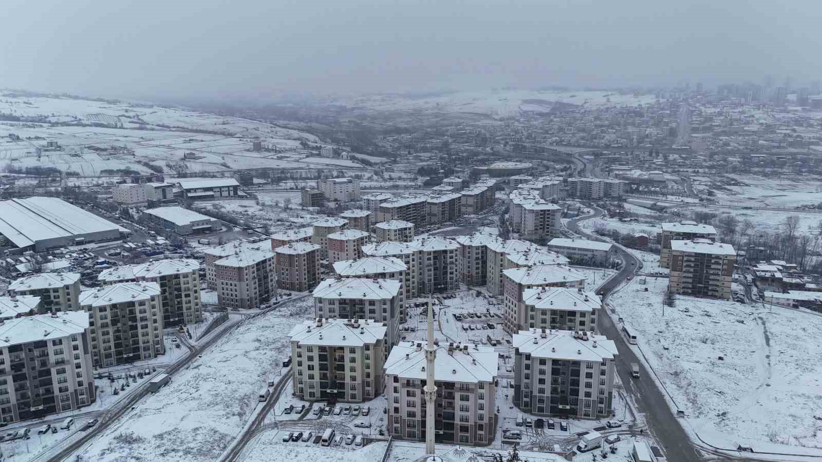 samsunu balkan sogugu vurdu yukseklerde kar 50 santime ulasti