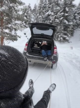 savsatta geleneksel tahta kizaklarla kis eglencesi nlmEOzr9