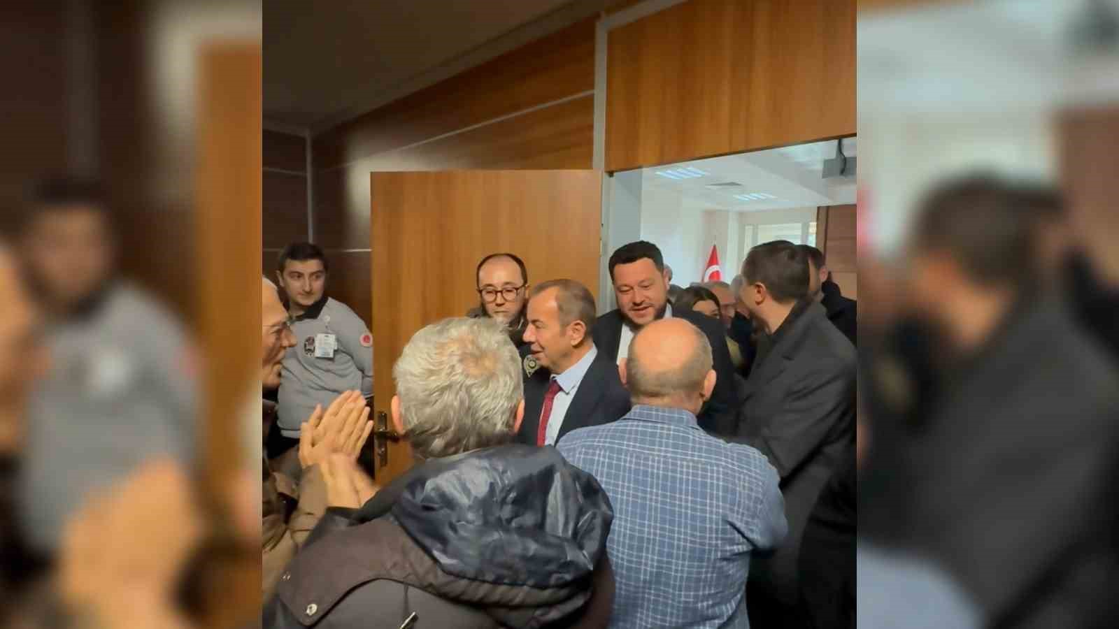 tanju ozcan ve chpli baskanlar cumhurbaskanina hakaret davasindan beraat etti wNujnpkV