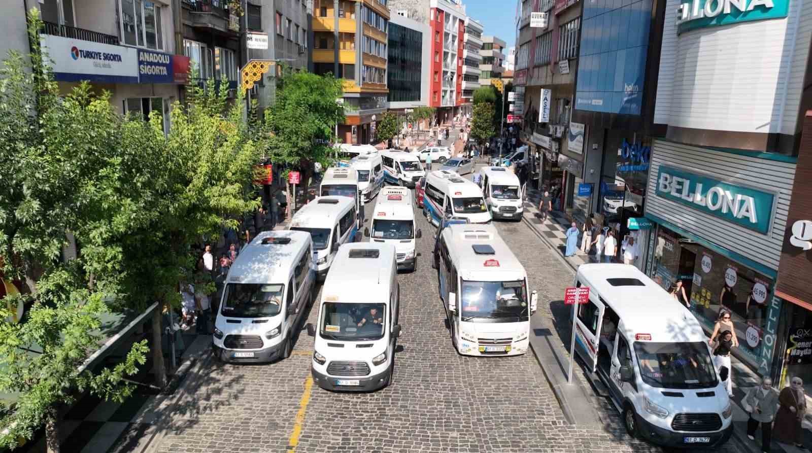 trabzonda dolmuslar yeni yerine tasiniyor d8tgrASL