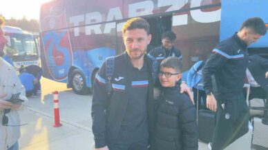 trabzonspor antalyaya gitti 9Eq1UOtY