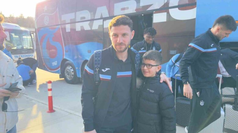 trabzonspor antalyaya gitti 9Eq1UOtY
