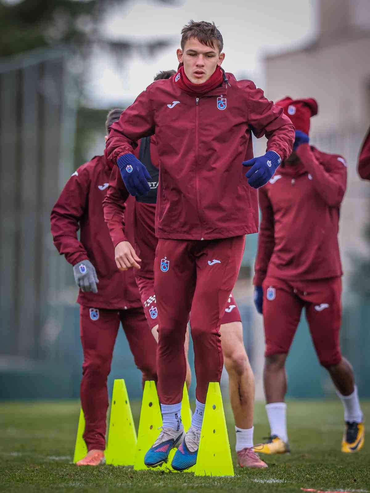 trabzonspor danlyo sikan icin anderlechtle anlasti