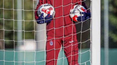 trabzonsporda ernest muciden 12 yil sonra yeni seri Rlw8Ymd1