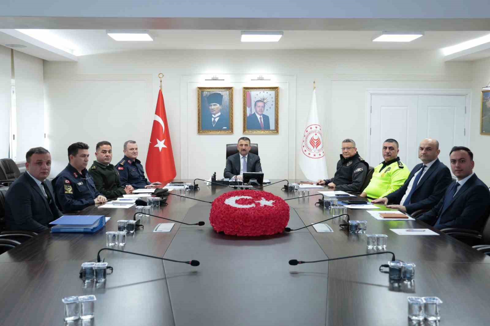 vali hacibektasoglu baskanliginda guvenlik toplantisi yapildi H3iizdwu