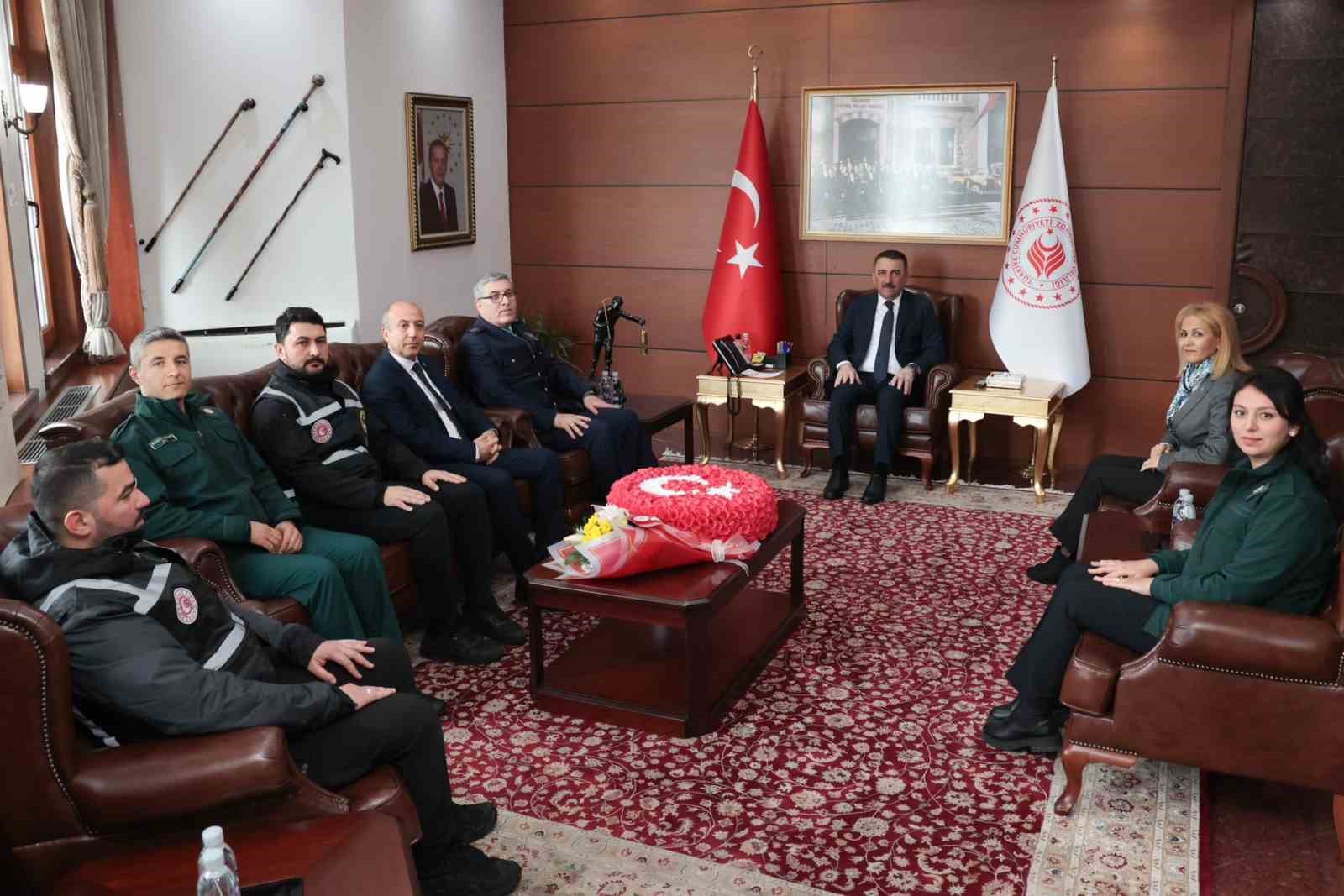 vali hacibektasoglu gumruk teskilatimiz devletimizin onemli yapi taslarindan biridir nWiKdqls