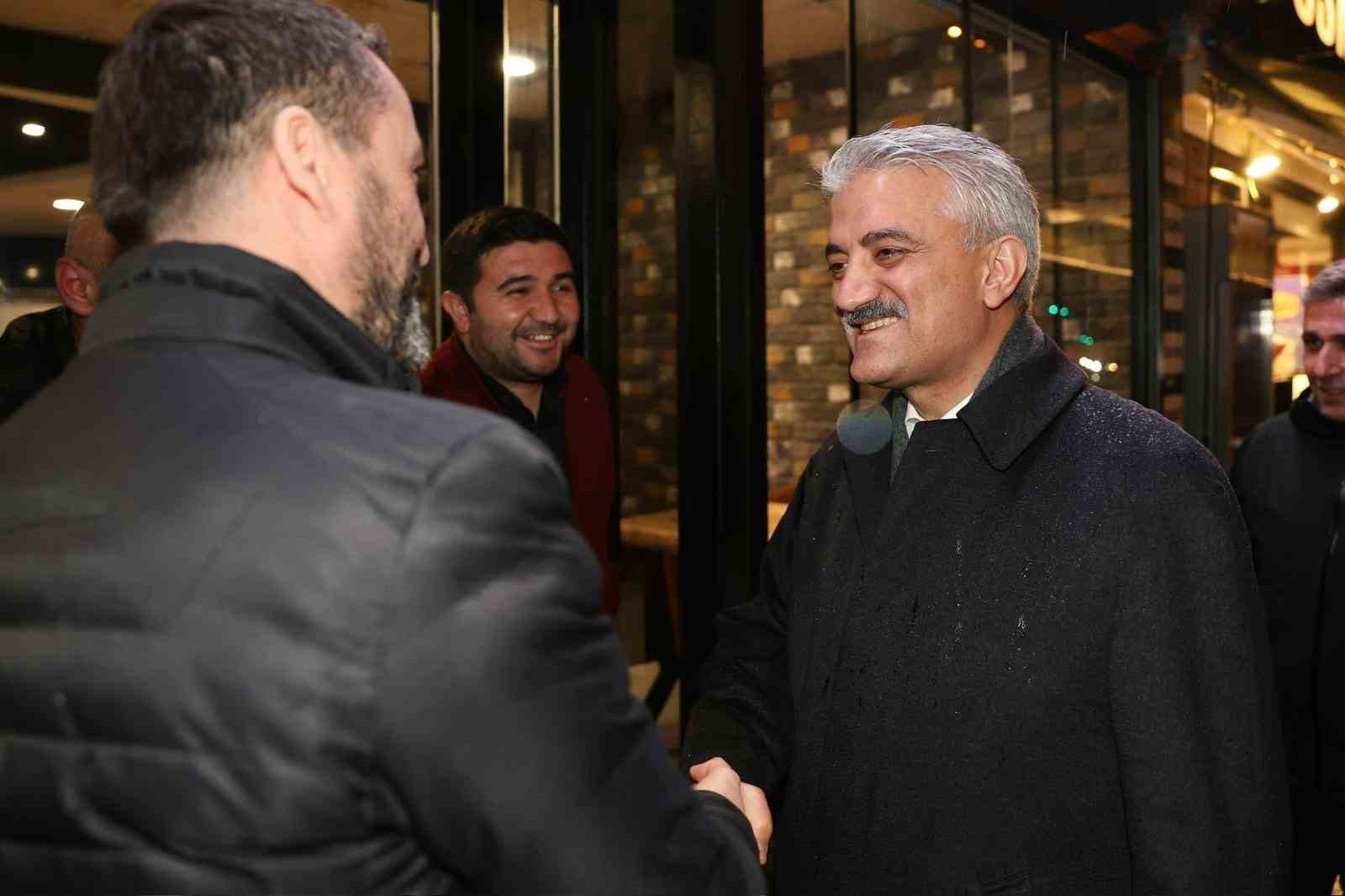 vali makas konuralpde yapilan denetime katilarak esnaflari ziyaret etti MfuJJr3q
