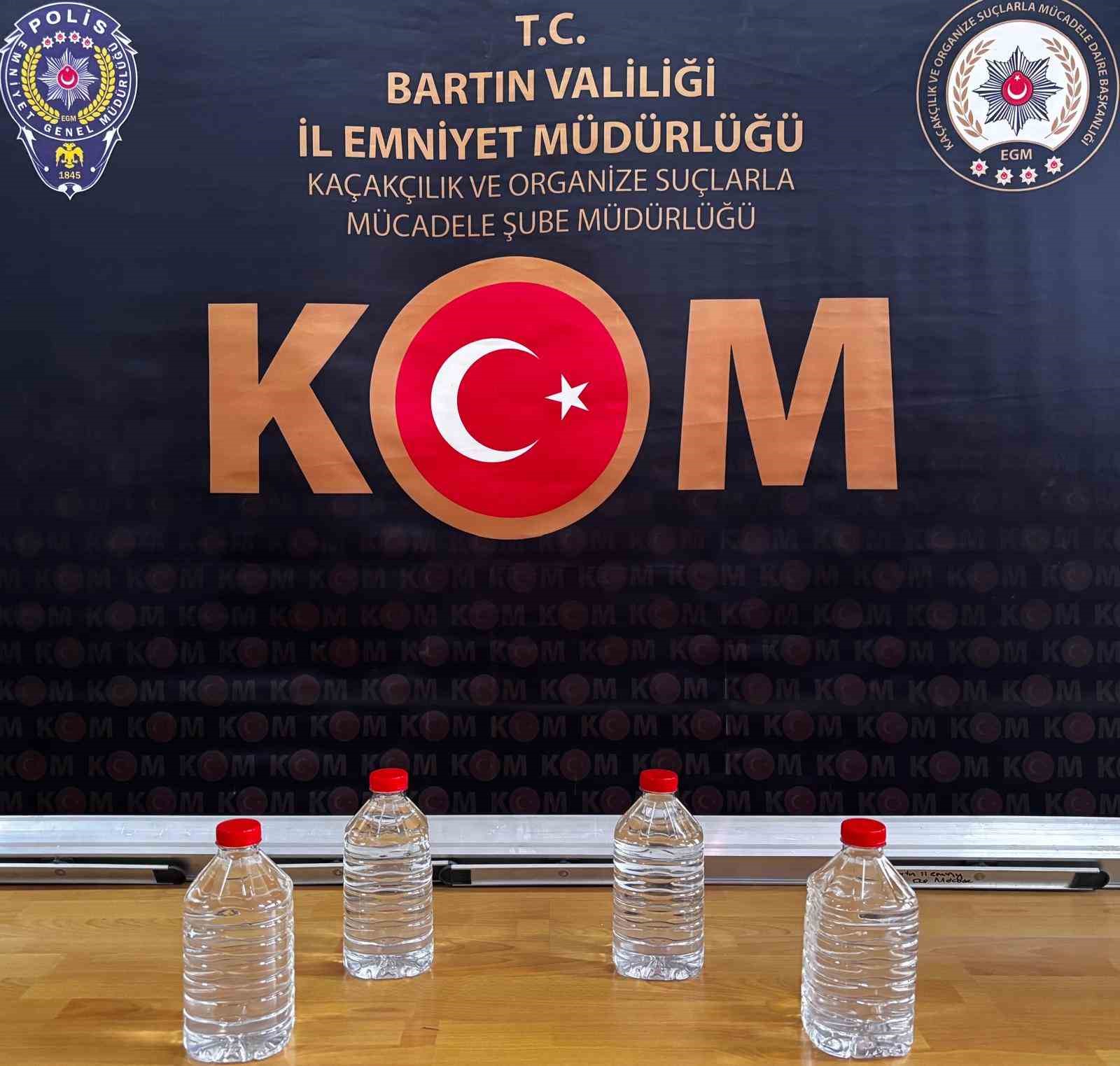 bartinda kacakcilik sucundan 3 kisi yakalandi MI8etbIZ