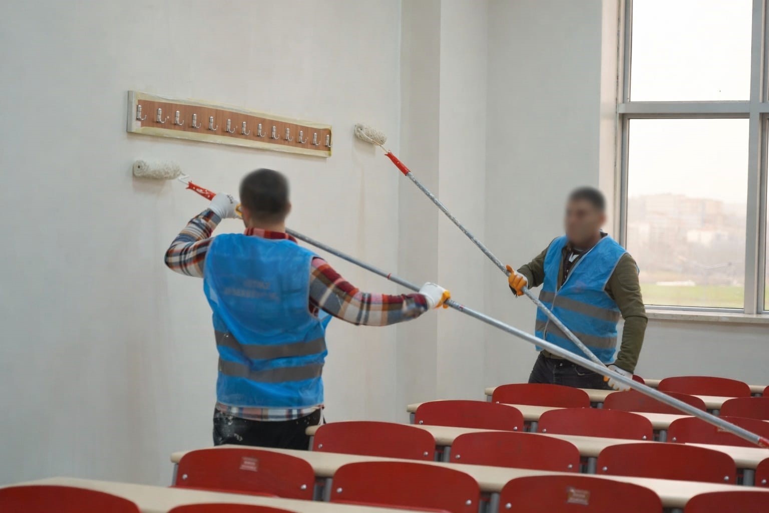 baru denetimli serbestlik yukumlulerinin topluma kazandirilmasina katki sunuyor WWyKQ1Vp