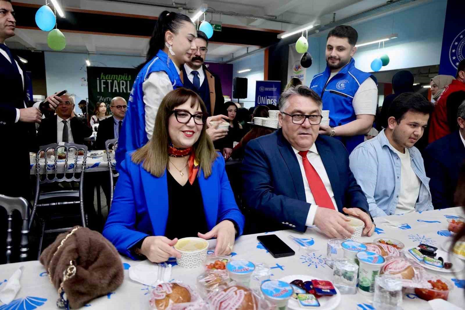 beun ile zonguldak genclik ve spor il mudurlugu is birliginde iftar programi duzenlendi mWuRIUvn