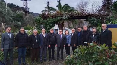 beun rektoru ozolcerden alaplida basinla bulusma kgVUhRGp